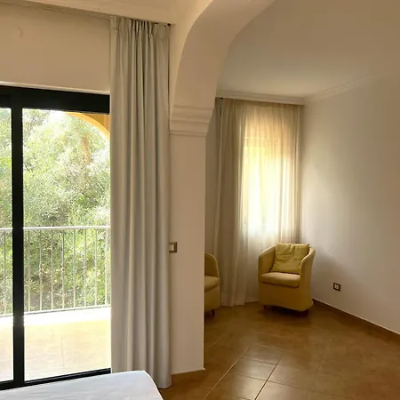 Ξενοδοχείο Del Borgo Όλμπια